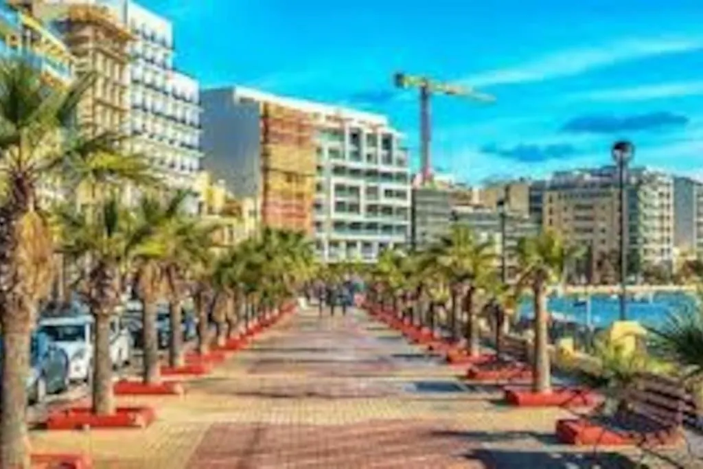 2Bed Sliema Apt - Walk To Beaches & Valletta 0*,  Malta