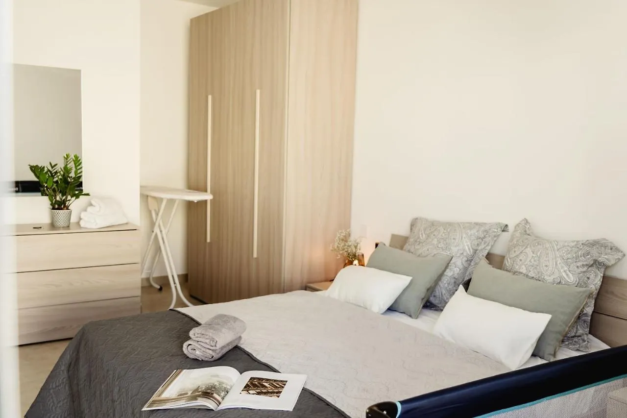2Bed Sliema Apt - Walk To Beaches & Valletta