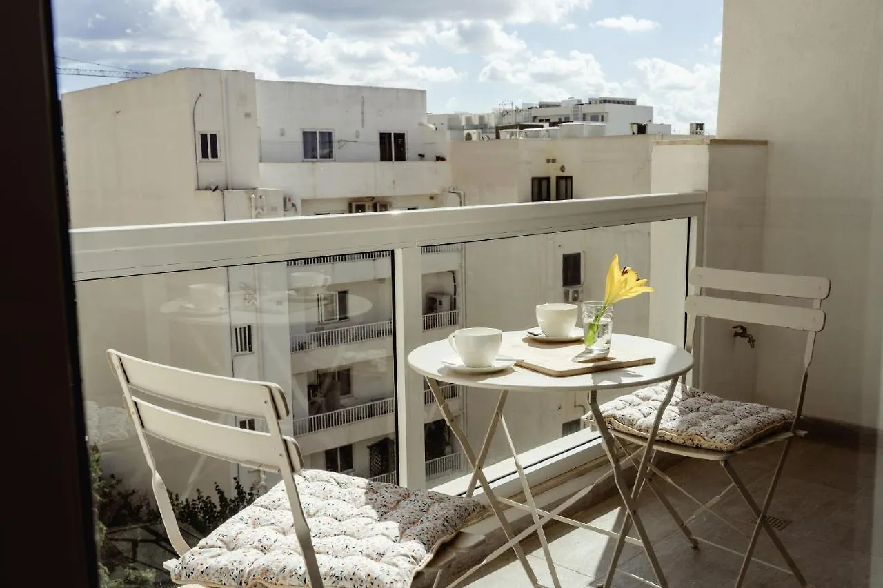 Apartment 2Bed Sliema Apt - Walk To Beaches & Valletta