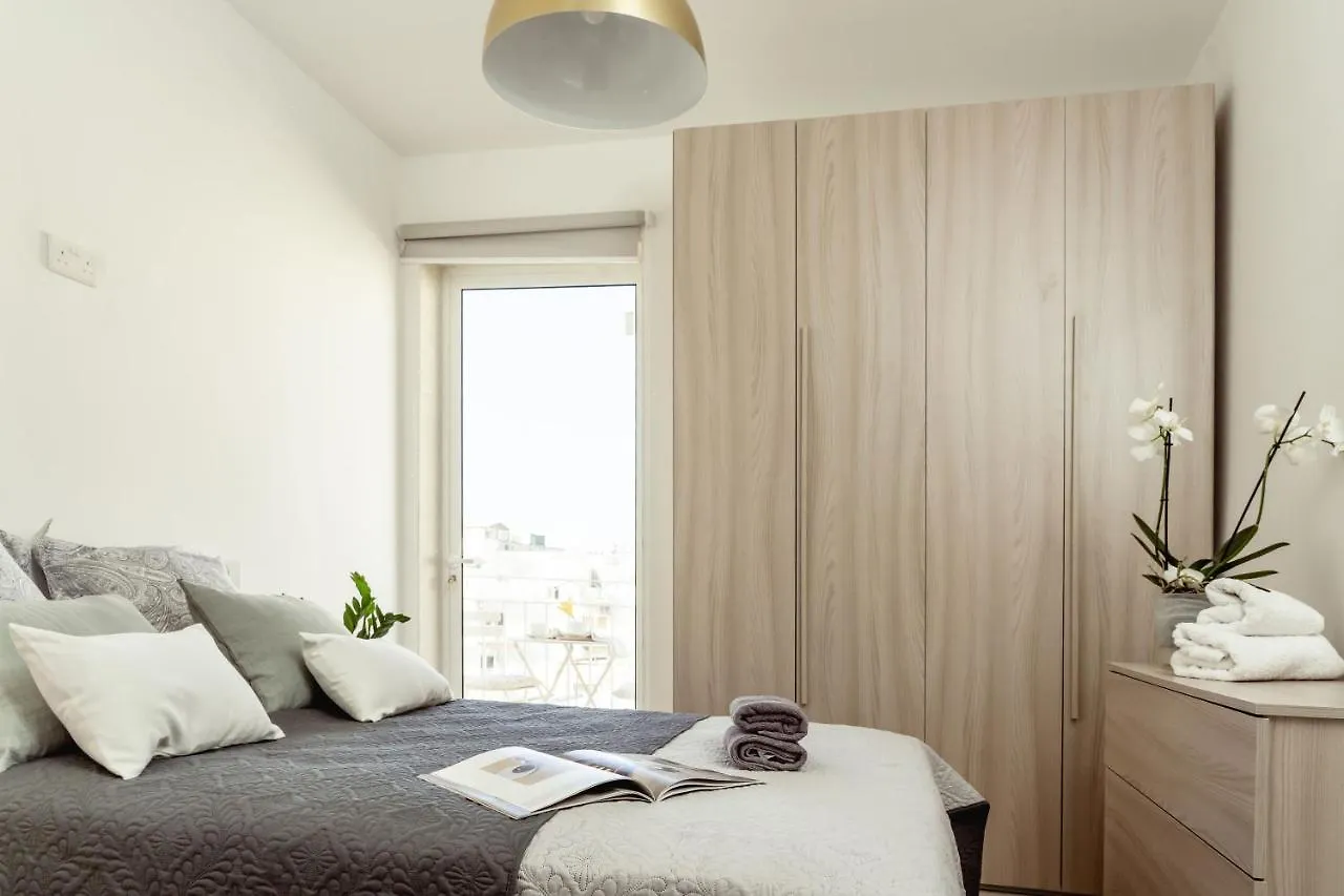 Apartment 2Bed Sliema Apt - Walk To Beaches & Valletta