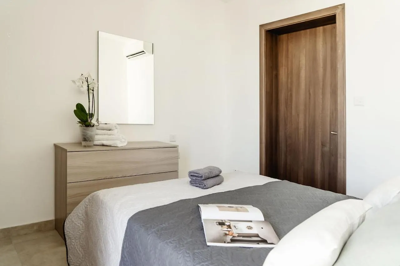 2Bed Sliema Apt - Walk To Beaches & Valletta
