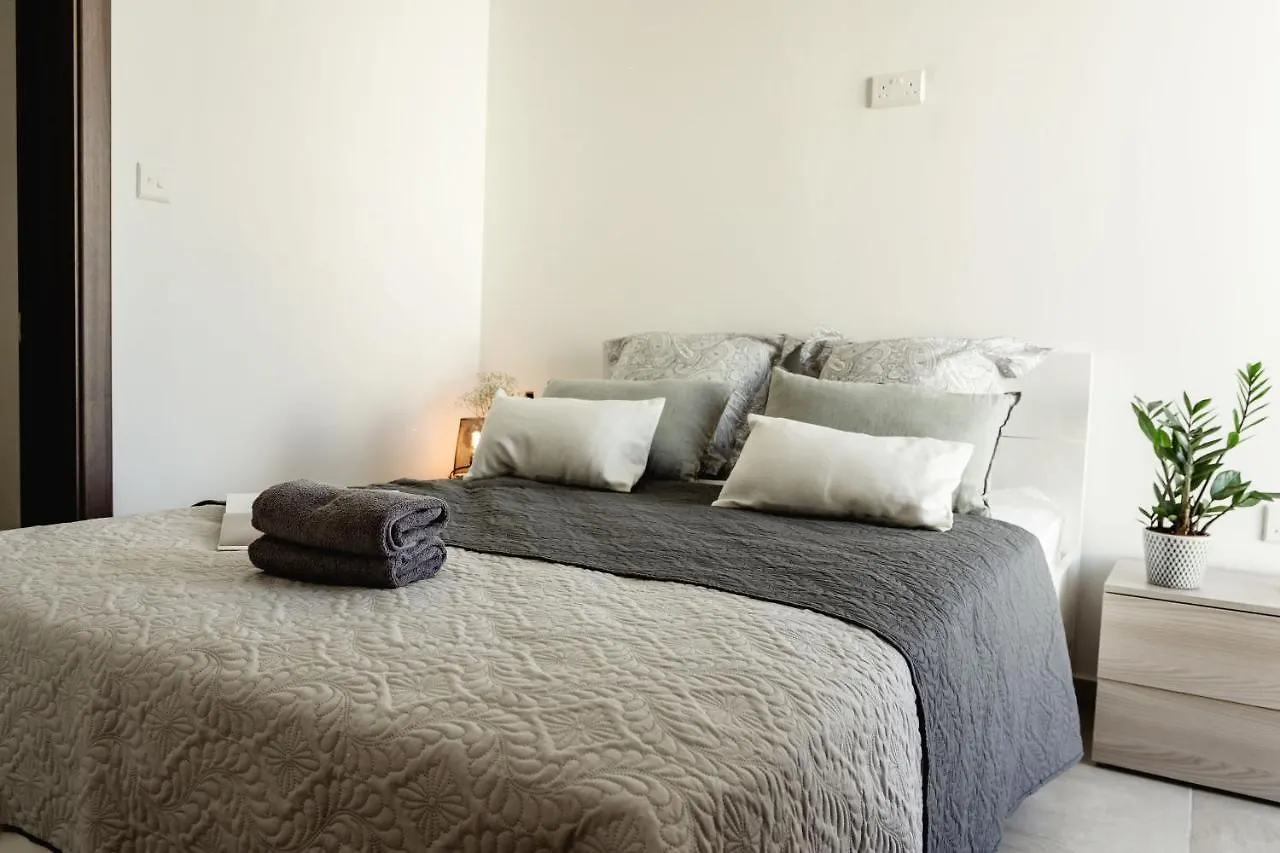 2Bed Sliema Apt - Walk To Beaches & Valletta 0*,